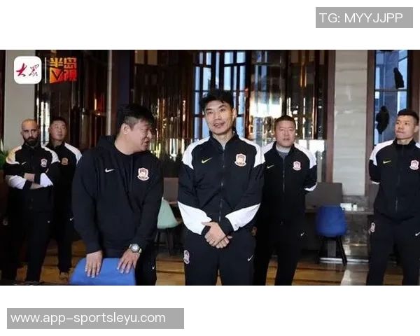 青岛西海岸冬训启动郑智将于海口正式上任助力球队发展