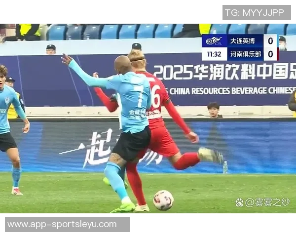 普理查德半场表现活跃贡献13分还抢下3个前场板送出4次助攻